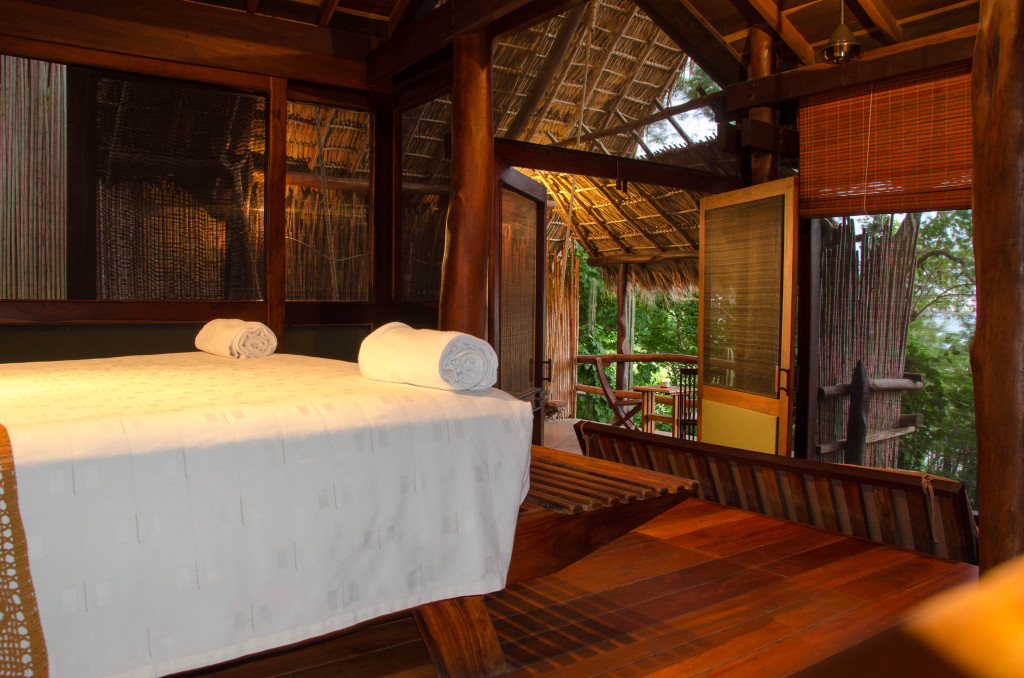 Luxury-Travel-Family-Nature-Tour-Nicaragua-Hotels-Ecolodge-Barefoot-Luxury-Morgans Rock-Bedroom