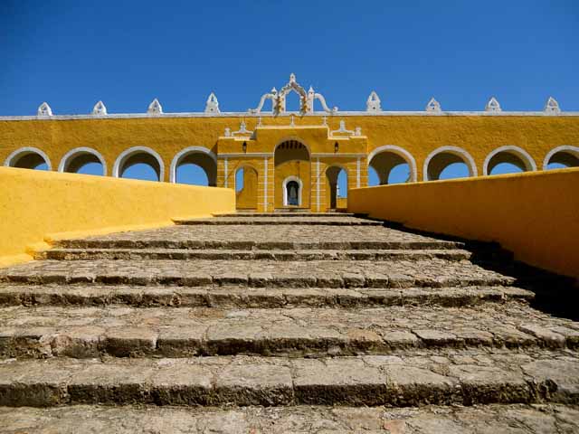 Postcards from… Mexico – The ‘Yellow City’ of Izamal.